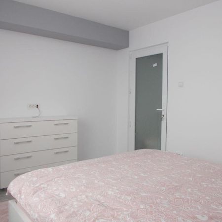 Apartament Tanya Targoviste Exterior photo